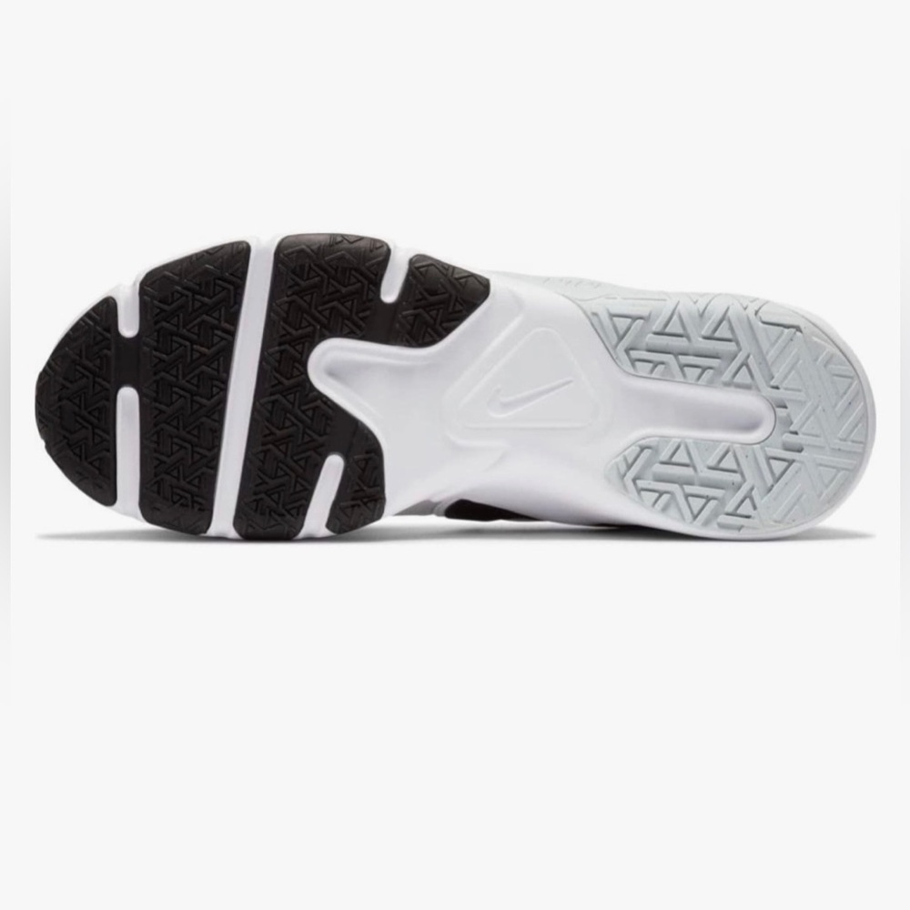 NWT Men's Nike Legend Essential‎ 2 Training Shoes 10 - Picture 4 of 9